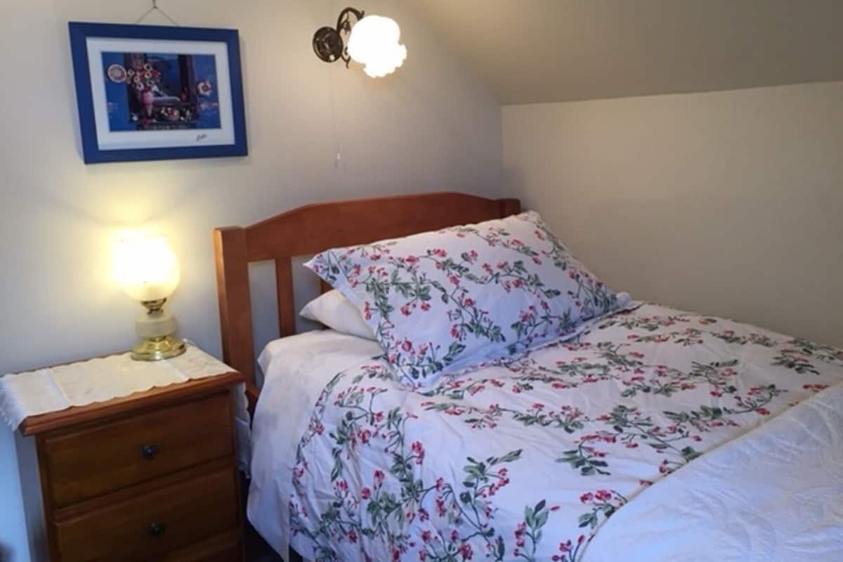 Habitación individual básica | Insonorización y wifi gratis