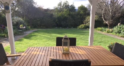 Anglesea House Inn
