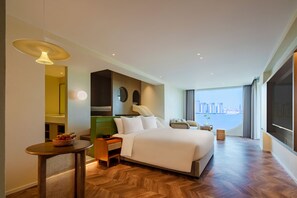 Family Double or Twin Room | Individually decorated, individually furnished, desk, laptop workspace