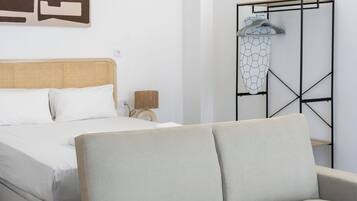 Tabla de planchar con plancha, cuna de viaje y wifi gratis