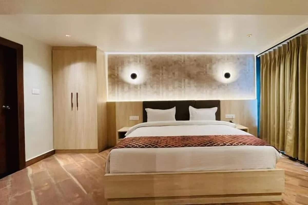 In-room safe, blackout drapes, soundproofing, iron/ironing board