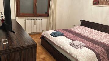 2 Schlafzimmer, Bügeleisen/Bügelbrett, WLAN, Bettwäsche