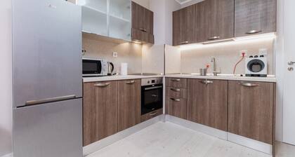 Cozy 2-bed Apartment