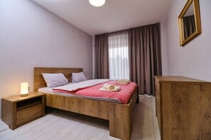 1 bedroom, iron/ironing board, WiFi, bed sheets
