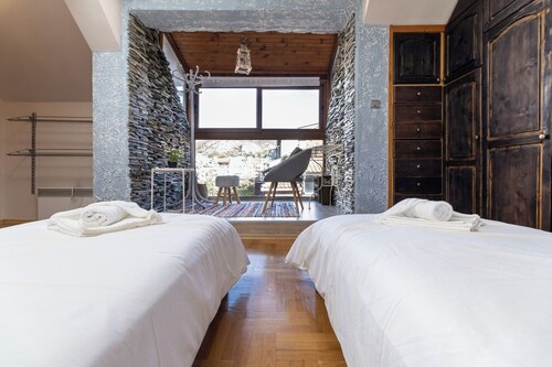 Penthouse Tepeto 3-bed Apartment