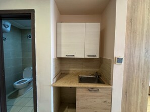 Hårføner, håndklær, såpe og toalettpapir