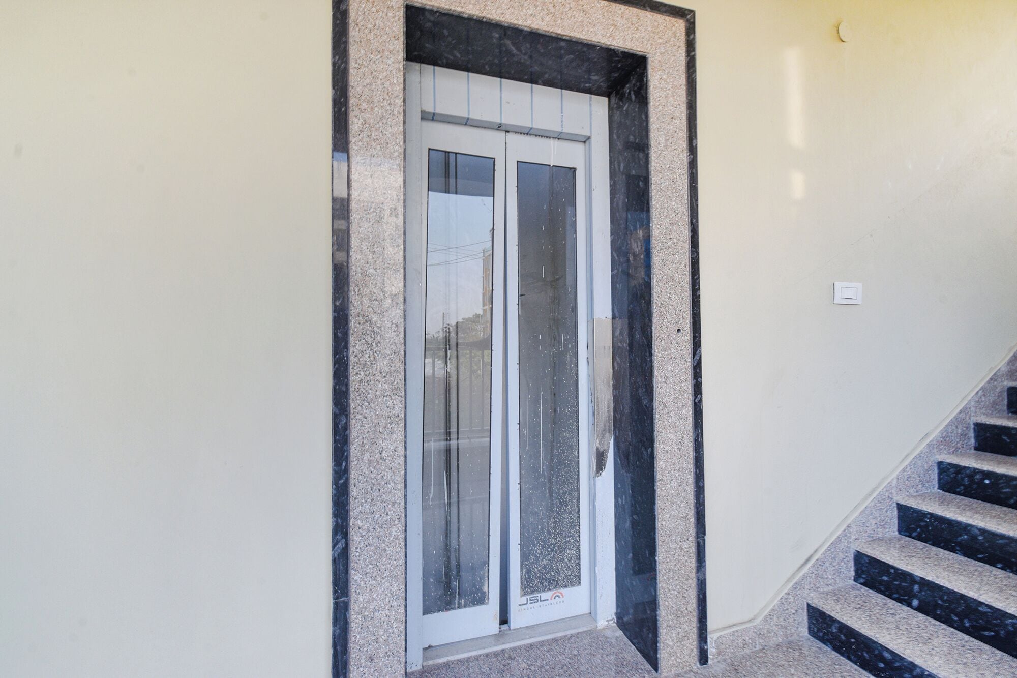 Photo - FabHotel RK Suites - Nr US Consulate, Financial District