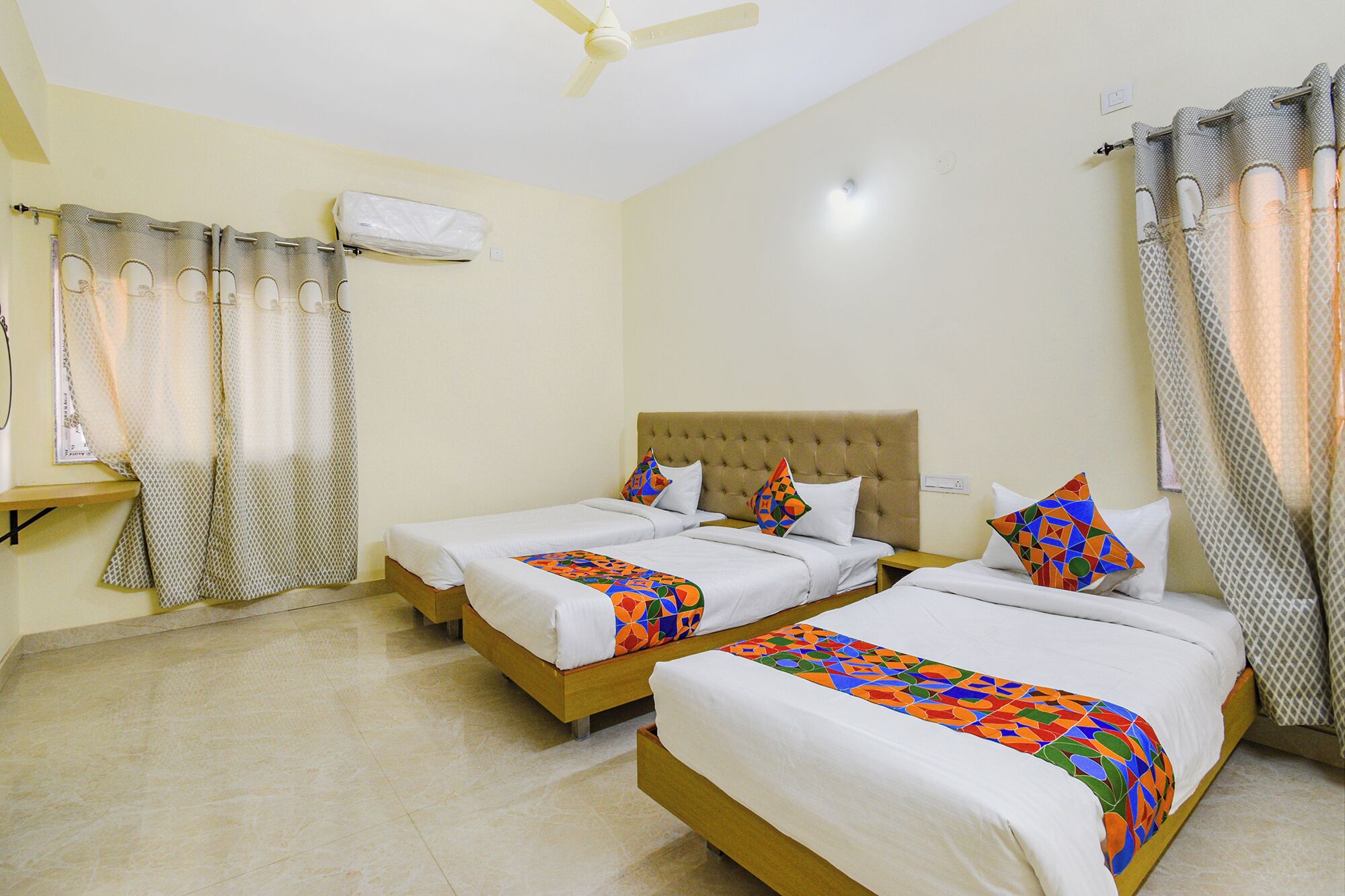 Photo - FabHotel RK Suites - Nr US Consulate, Financial District