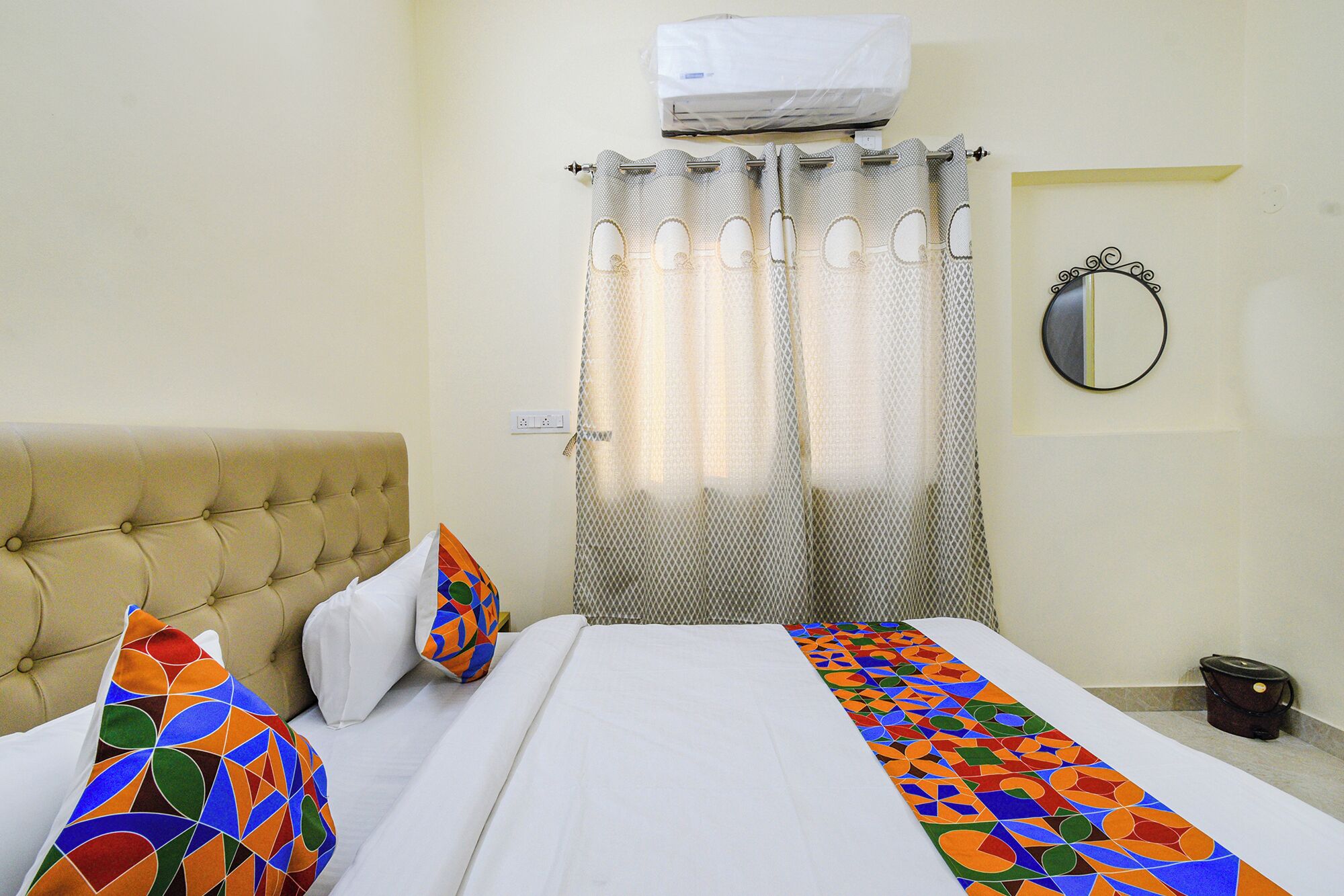 Photo - FabHotel RK Suites - Nr US Consulate, Financial District