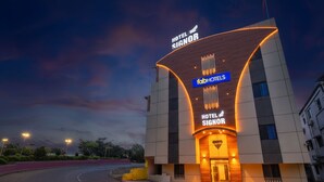 Gambar tidak terklasifikasi, 2 dari 51, tombol