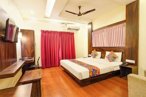 Lakens van Egyptisch katoen, luxe beddengoed, een kluis op de kamer