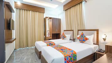 Egyptian cotton sheets, premium bedding, in-room safe, free WiFi