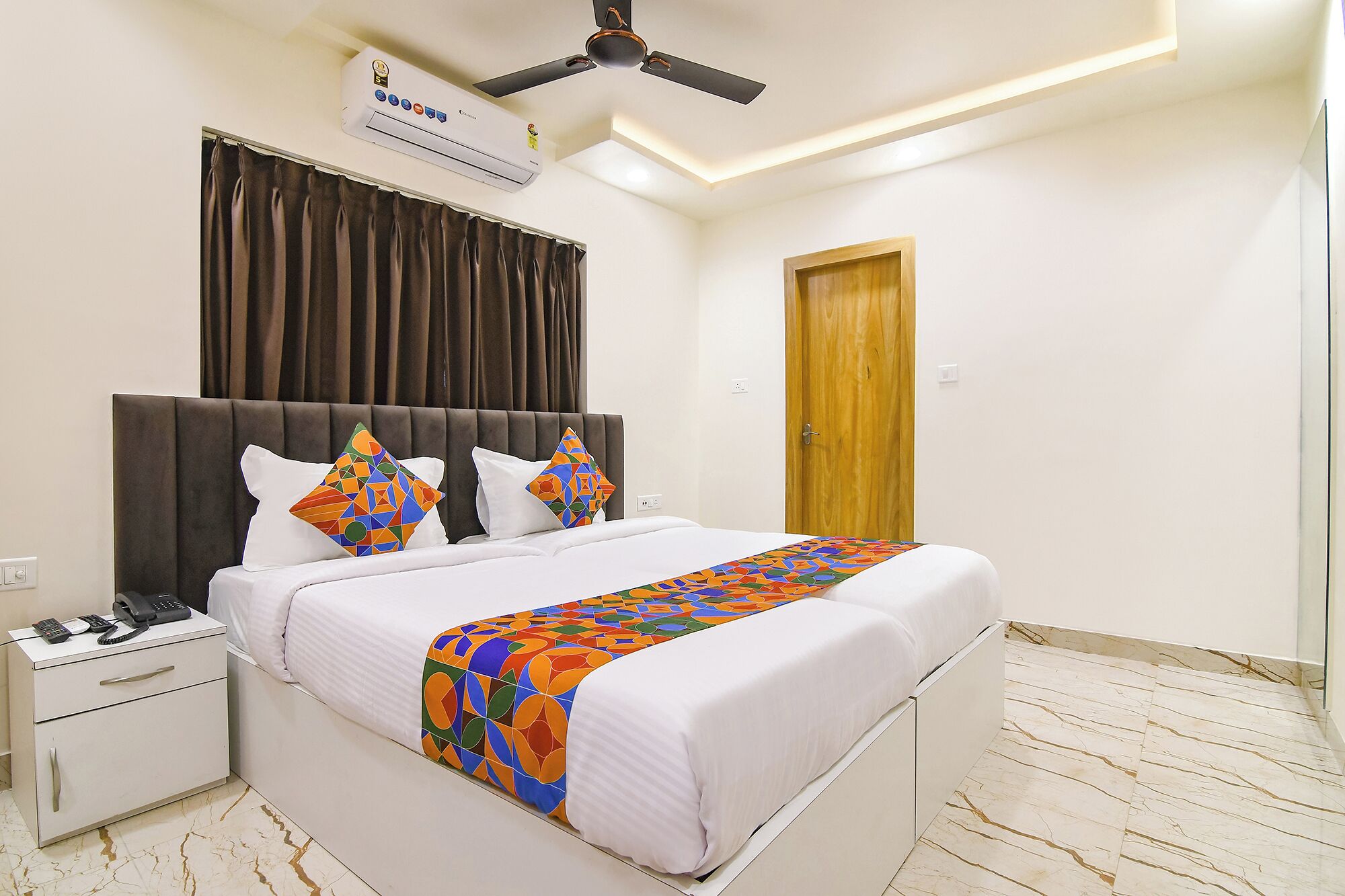 Bettwäsche aus ägyptischer Baumwolle, hochwertige Bettwaren, Zimmersafe