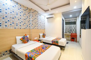 Egyptian cotton sheets, premium bedding, pillowtop beds, in-room safe