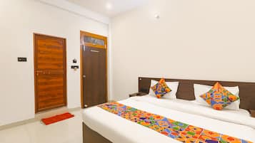 Premium Room | Egyptian cotton sheets, premium bedding, pillowtop beds, in-room safe