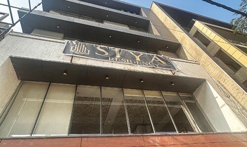 Fabhotel Siya Residency