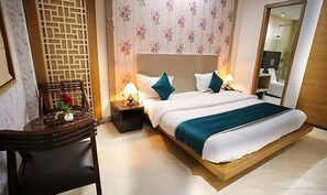 Deluxe kamer | Lakens van Egyptisch katoen, luxe beddengoed, pillowtop-bedden