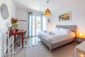 5 Schlafzimmer, Bügeleisen/Bügelbrett, kostenloses WLAN, Bettwäsche