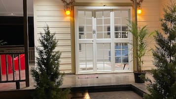 Extérieur