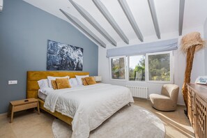 4 Schlafzimmer, Bügeleisen/Bügelbrett, kostenloses WLAN, Bettwäsche