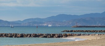 St Cyprien Beautiful renovated house with garden 4 to 6 p