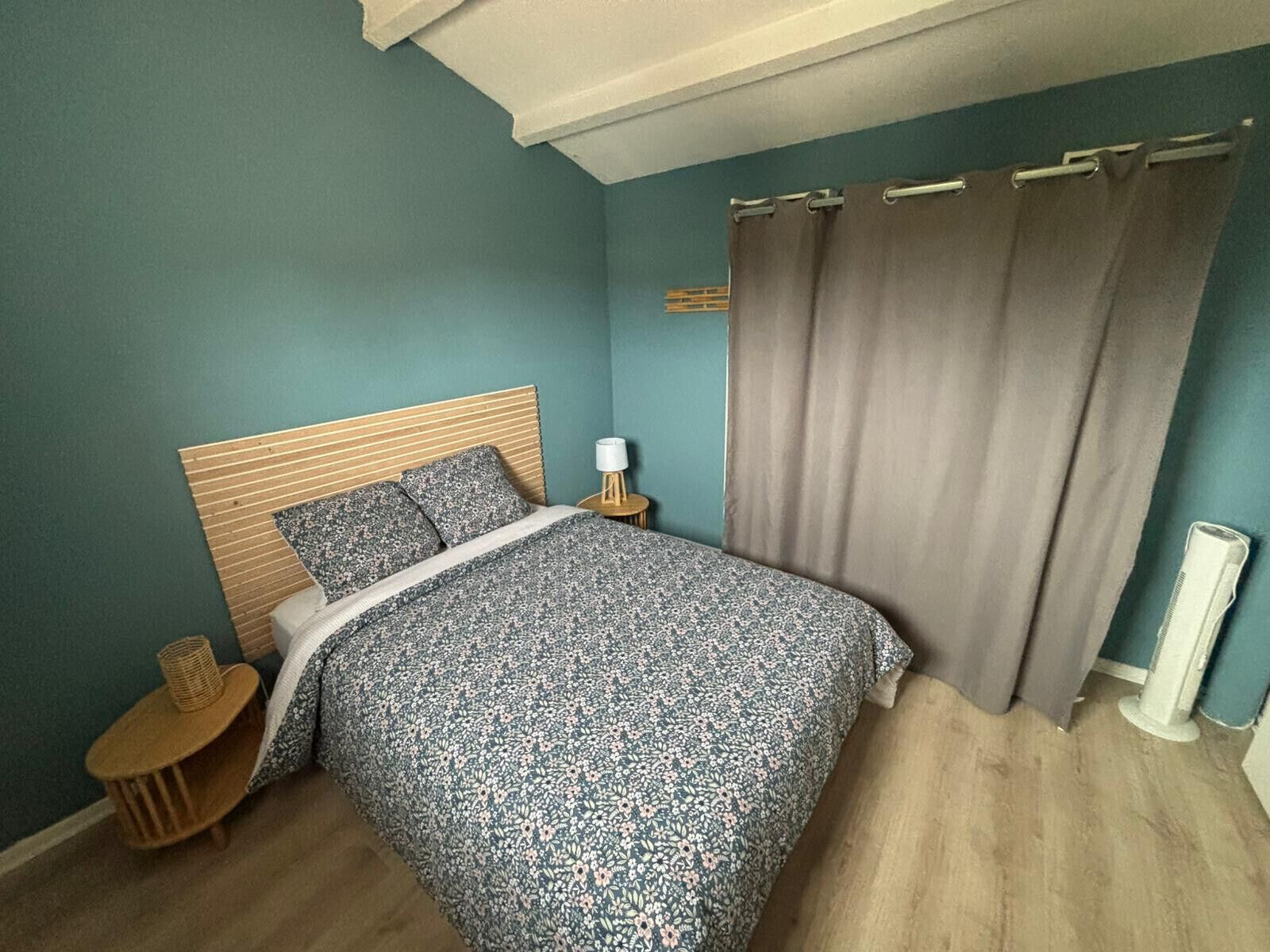 1 chambre, fer et planche à repasser, Wi-Fi gratuit