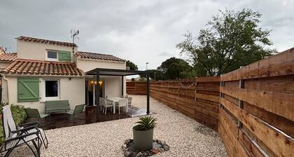 St Cyprien Beautiful renovated house with garden 4 to 6 p