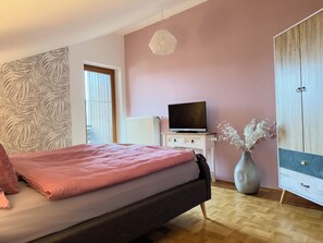 1 habitación y ropa de cama 