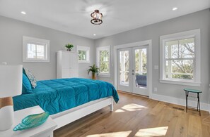 5 soverom, strykejern/-brett, wi-fi (inkludert) og sengetøy