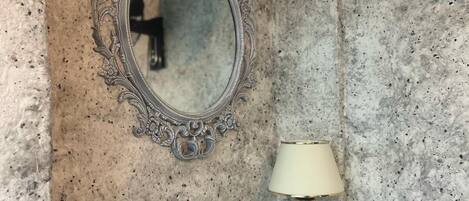 1 bedroom, minibar, iron/ironing board, free WiFi