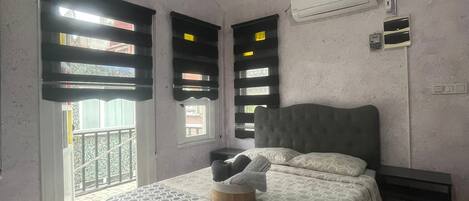 Junior Room, 1 Single Bed | Minibar, iron/ironing board, free WiFi, bed sheets