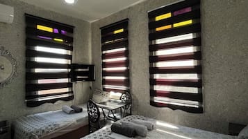 Minibar, iron/ironing board, free WiFi, bed sheets