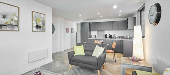 Host Stay Lockside House