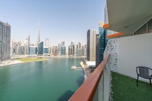 Deluxe Studio, Canal View | Balcony - Studio with Canal Views by Bespoke  (Dubai)