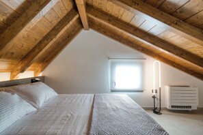 2 Schlafzimmer, Zimmersafe, Bügeleisen/Bügelbrett, Reisekinderbett