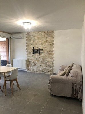 Smart TV - Apartment T3 for 4 people (Aix en Provence)