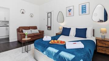 1 bedroom, iron/ironing board, Internet, bed sheets
