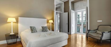 1 多间卧室、熨斗/熨衣板、WiFi、床单