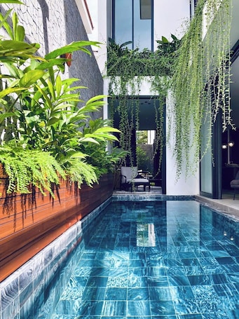 Escritorio y wifi gratis . Field Villa