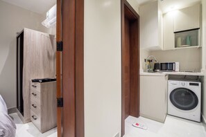 Elite Room | Private kitchen - Elite One-Bedroom Apt AlRimal-4 (Riyadh)