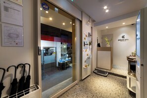 Reception - Bread Hill Hotel Jongno (Seoul)