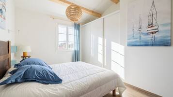 3 bedrooms, iron/ironing board, WiFi