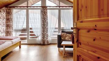 1 bedroom, free WiFi, bed sheets