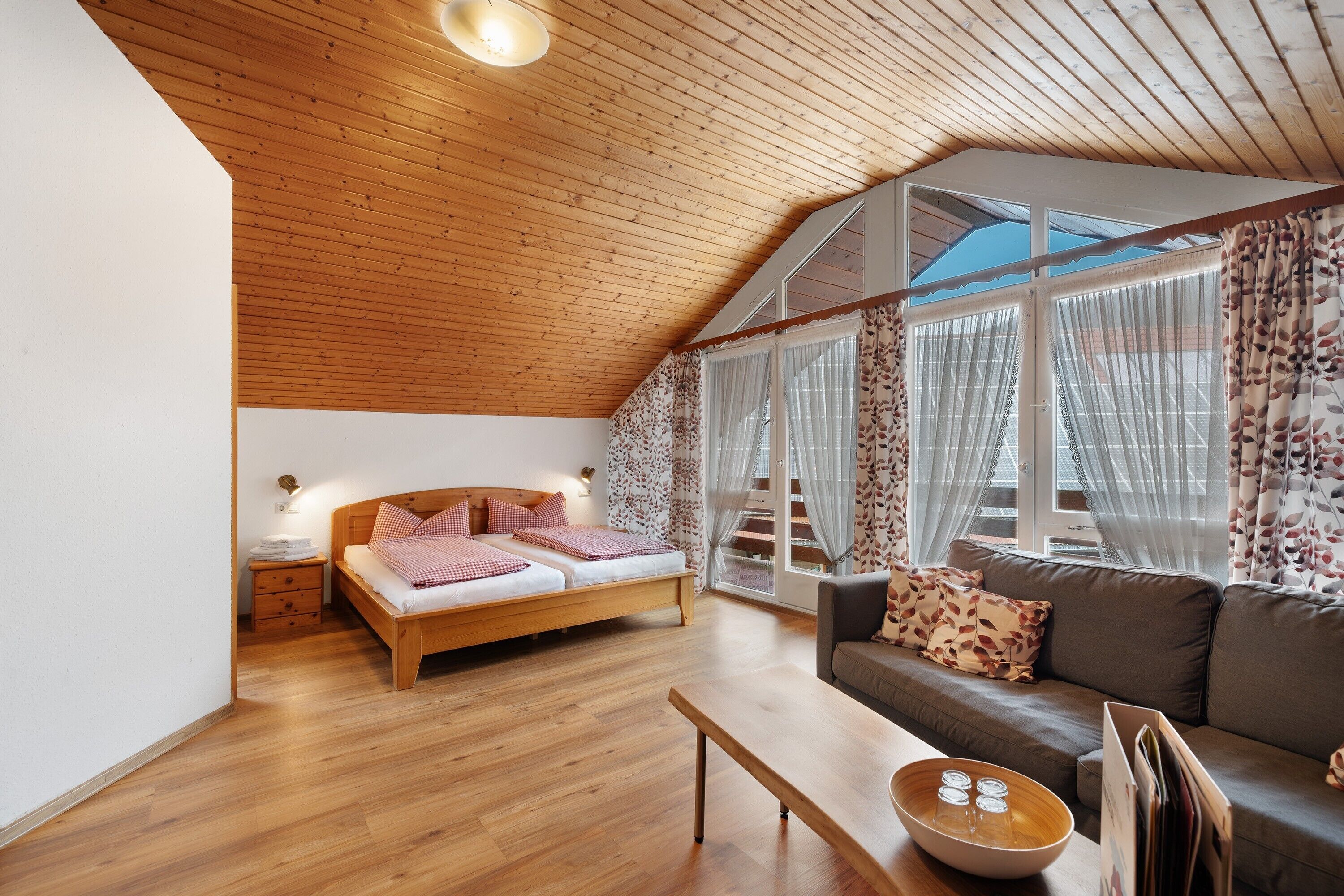 1 bedroom, WiFi (free), bed sheets