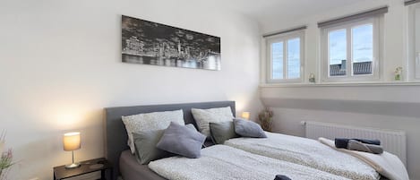 3 soverom, strykejern/-brett, wi-fi (inkludert) og sengetøy
