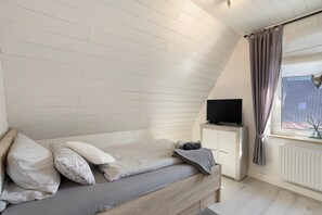 3 dormitoris, planxa i posts de planxar, wifi gratuïta i roba de llit 