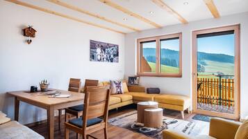 Fernseher, DVD-Player, Tischtennisplatte, Stereoanlage