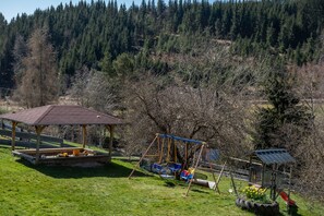 Children's area - Apartment "Weideblick" – 4 Stars (Titisee-Neustadt)