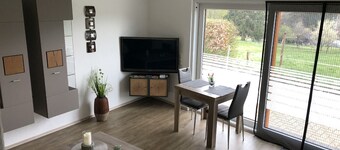 Apartment 'Wiesenblick' with Shared Terrace, Balcony and Wi-Fi