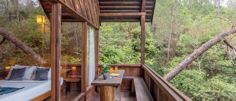 Exclusive Duplex, Balcony, Mountain View | Balcony